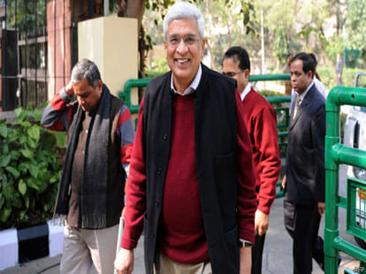 naveen patnaik out from third front?