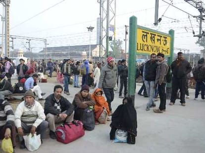 government raises rail passengers fares