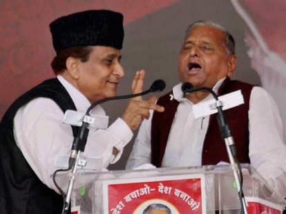 mulayam singh yadav attack on narendra modi