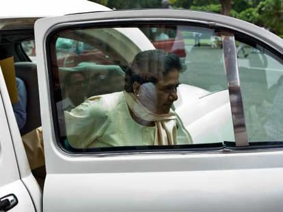 bsp activists write a letter to mayawati