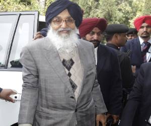 Punjab Assembly, Punjab CM, Praksash singh badal, congress, Walkout
