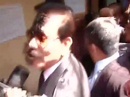 black ink throws on subrat roy sahara