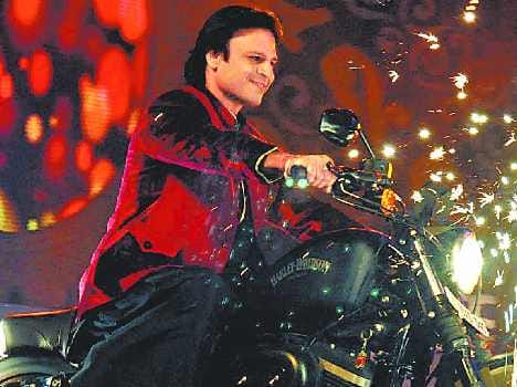 vivek promised to help disabled children in kashmir