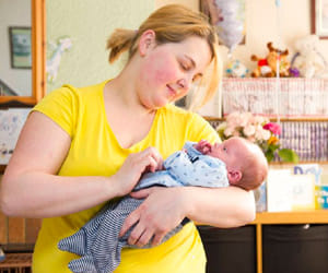 om gave birth in toilet