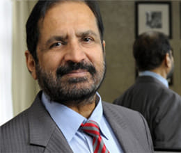 suresh kalmadi angry with congress and pavan bansal