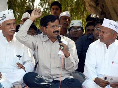 modi attacks on kejriwal gives mileage only to aap leader