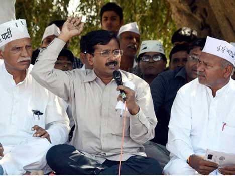 aam aadmi party leader arvind kejriwal took u turn again
