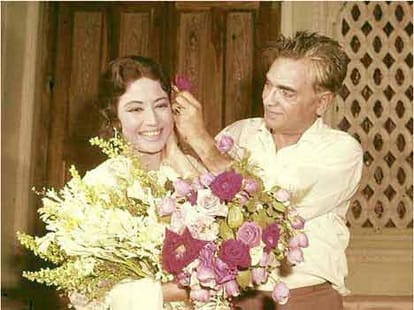 bollywood actress take alcohol 