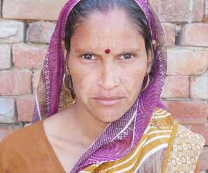 wife working for pradhan husband
