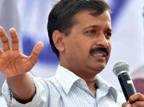 BJP leaders are threatening media : Kejriwal