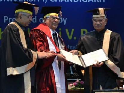 PU: 682 Students received degrees in convocation