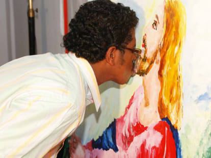 artist_who_paints_with_toungue