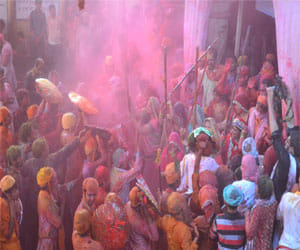Abir Rngega 10 million in Ghaziabad