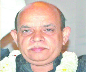 policemen in tension as bsp given ticket to satish avana
