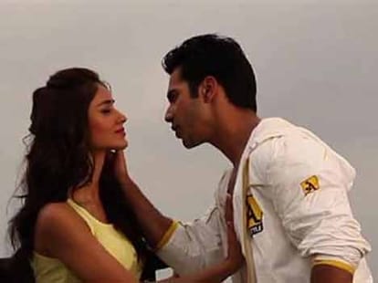 anushka sharma avoid add with virat