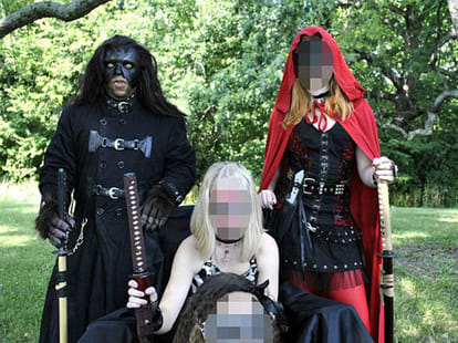 warewolf enthusiast who recruites teen girls to join his online dating site