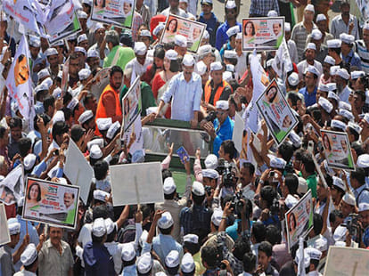 kejriwal and modi