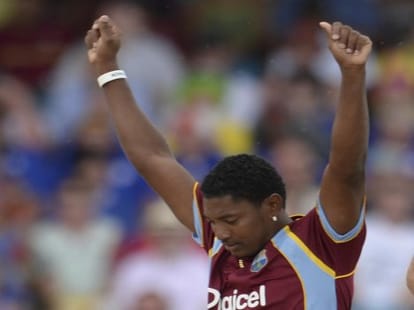 westindies beat england in second t20 match 