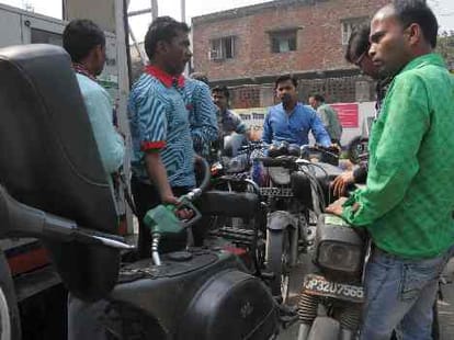 fraud on petrol pump