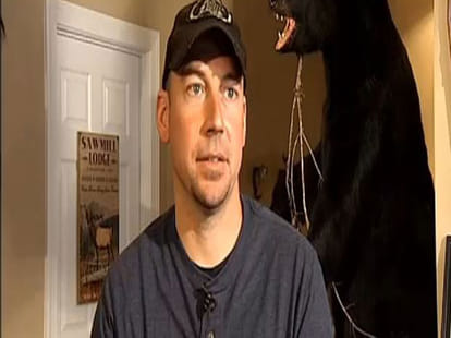 hunter shoots wild pig of 225 kgs