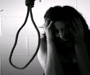 a women commit suicide at una.