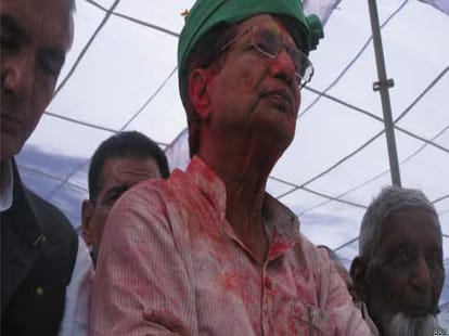 rakesh tikait will contest from amroha
