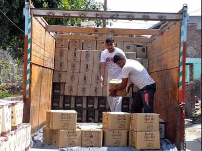 mobile wine shop in rudraprayag