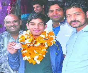 Anmol won bronze medal in Kuwait shooting championship