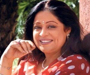 Public Questioned, Kiran Kher Answered