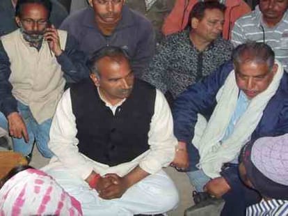 minor girl molestation in clinic