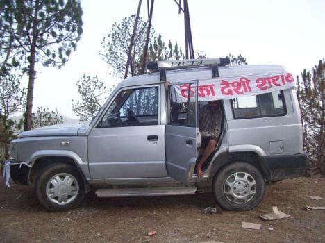 mobile wine shop in rudraprayag