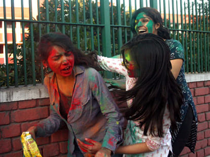 Avoid these things on Holi