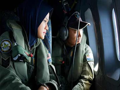 China started for lost aircraft search in its boundry
