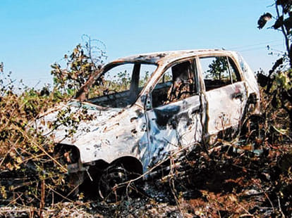 Burnt car carrying four charred bodies found in Hazaribagh