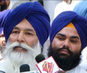 Protest against seprate SGPC
