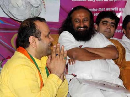 Bjp lok sabha candidate mahesh giri's profile 