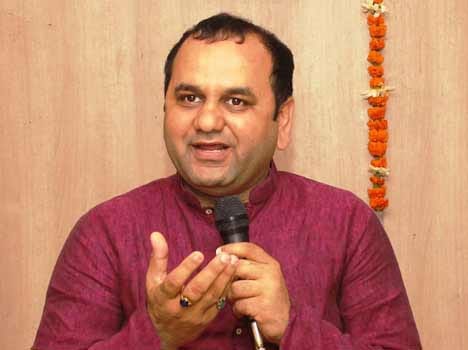 Bjp lok sabha candidate mahesh giri's profile 