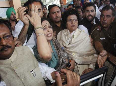 loksabha election: controversy on candidature of kiran kher from chandigarh in BJP