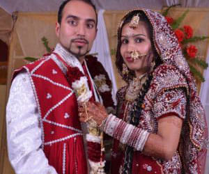 Gay strangled his wife with a vacuum cleaner and burnt her body in garden