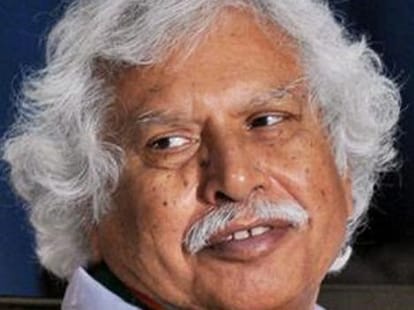congress to make 100 members team in all districts.