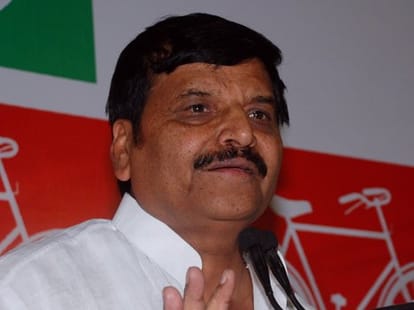shivpal singh sudden visit in tahsil