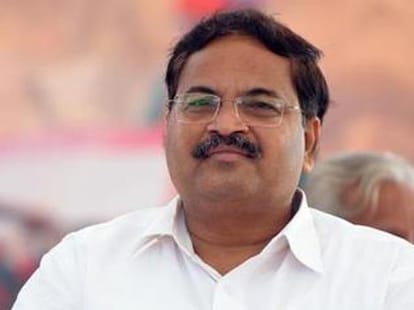 two brahman sacrificed for narendra modi in bjp