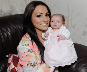 lady becomes pregnant after pumping egg yolk into blood stream