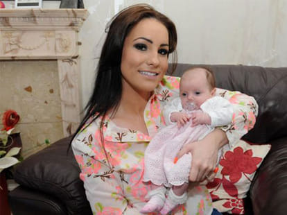 lady becomes pregnant after pumping egg yolk into blood stream