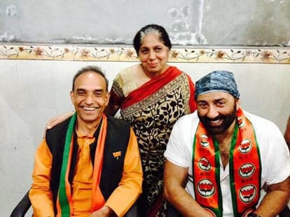 only sonia and rahul win loksabha seats in up