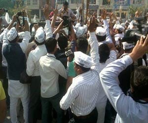 arvind kejriwal road show make him costly