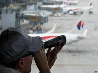 Now Japan satelite got a view of missing aircraft's parts