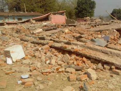 marxist destroyed a school by explosive in jharkhand
