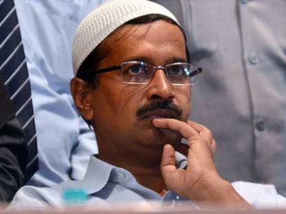 narendra modi attacked on aap, kejriwal's party in trouble