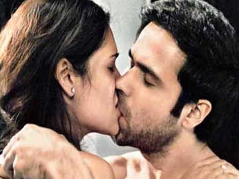 emraan hashmi promote gay relation